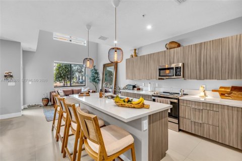 Copropriété à vendre à Doral, Floride: 2 chambres, 121.89 m2 № 2005368 - photo 7