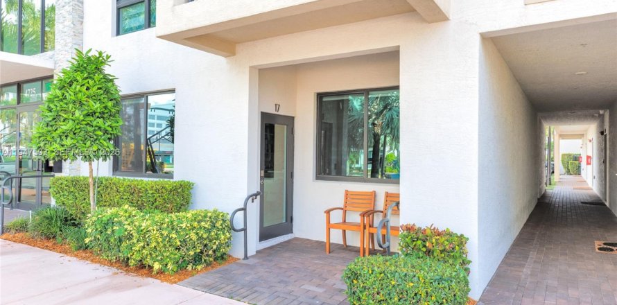 Condo à Doral, Floride, 2 chambres № 2005368