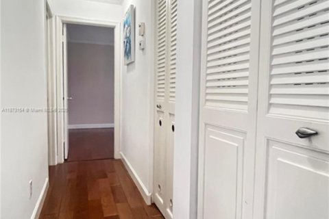 Copropriété à vendre à South Palm Beach, Floride: 2 chambres, 130.43 m2 № 1898272 - photo 23