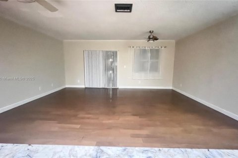 Copropriété à vendre à South Palm Beach, Floride: 2 chambres, 130.43 m2 № 1898272 - photo 18