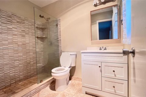 Copropriété à vendre à South Palm Beach, Floride: 2 chambres, 130.43 m2 № 1898272 - photo 28