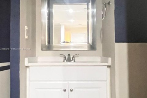 Copropriété à vendre à South Palm Beach, Floride: 2 chambres, 130.43 m2 № 1898272 - photo 20