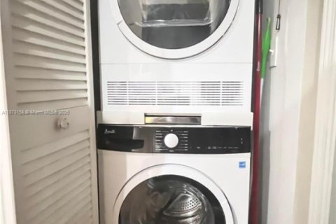 Copropriété à vendre à South Palm Beach, Floride: 2 chambres, 130.43 m2 № 1898272 - photo 4