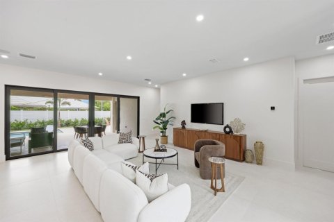 Villa ou maison à vendre à Riviera Beach, Floride: 4 chambres, 386.1 m2 № 2190241 - photo 21