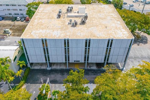 Commercial property in Fort Lauderdale, Florida № 1696196 - photo 23