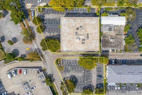 Commercial property in Fort Lauderdale, Florida № 1696196 - photo 4