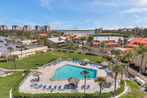 Condo in Saint Petersburg, Florida, 1 bedroom  № 1744398 - photo 29