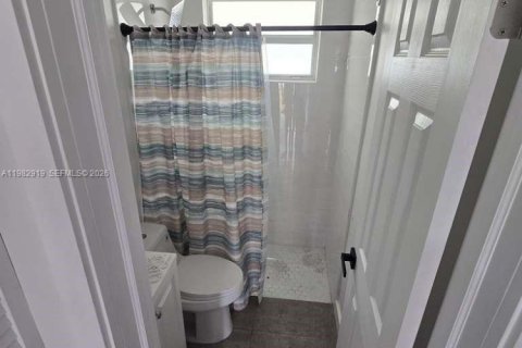 House in Homestead, Florida 3 bedrooms, 121.79 sq.m. № 2049815 - photo 5