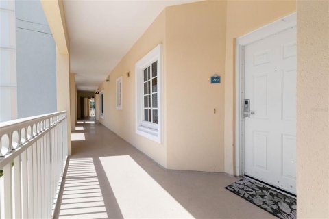 Снять в аренду кондоминиум в Палм-Кост, Флорида 5 комнат, 178.19м2, № 1674144 - фото 3