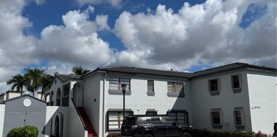 Condo in Hialeah, Florida, 2 bedrooms  № 1952614