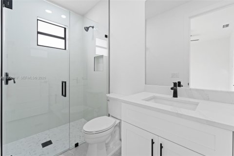 House in Lehigh Acres, Florida 4 bedrooms № 2011799 - photo 6