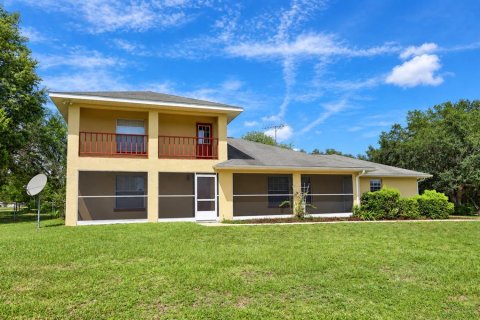 Villa ou maison à Weirsdale, Floride 3 chambres, 240.52 m2 № 2416777