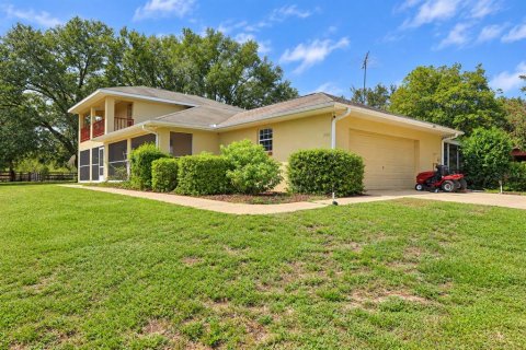Villa ou maison à vendre à Weirsdale, Floride: 3 chambres, 240.52 m2 № 2416777 - photo 2