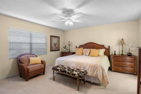House in Winter Haven, Florida 2 bedrooms, 171.22 sq.m. № 2396861 - photo 24