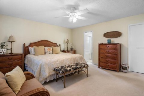 House in Winter Haven, Florida 2 bedrooms, 171.22 sq.m. № 2396861 - photo 26