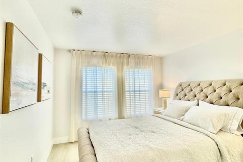 Condominio en alquiler en Kissimmee, Florida, 3 dormitorios, 111.67 m2 № 1776927 - foto 11