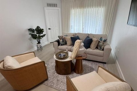Condominio en alquiler en Kissimmee, Florida, 3 dormitorios, 111.67 m2 № 1776927 - foto 4