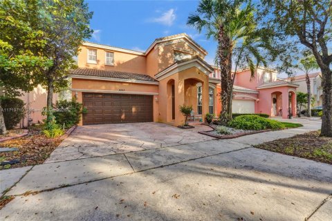 House in Miramar, Florida 3 bedrooms, 203.36 sq.m. № 1697127 - photo 3