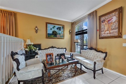 House in Miramar, Florida 3 bedrooms, 203.36 sq.m. № 1697127 - photo 8
