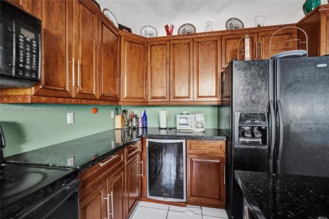 House in Miramar, Florida 3 bedrooms, 203.36 sq.m. № 1697127 - photo 26
