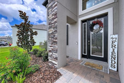 House in Spring Hill, Florida 5 bedrooms, 328.04 sq.m. № 2208944 - photo 6