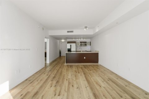 Condominio en venta en Miami, Florida, 1 dormitorio, 77.85 m2 № 1974581 - foto 14