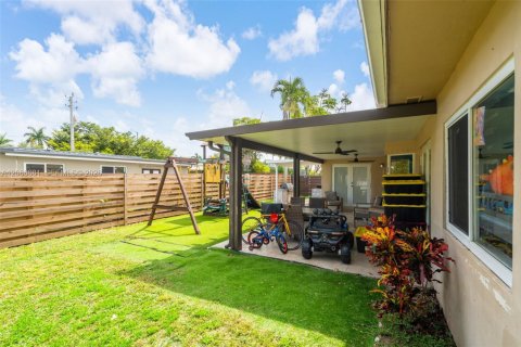 Villa ou maison à vendre à Pembroke Pines, Floride: 4 chambres, 198.44 m2 № 2274818 - photo 27