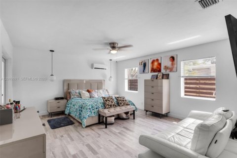 Villa ou maison à vendre à Pembroke Pines, Floride: 4 chambres, 198.44 m2 № 2274818 - photo 13