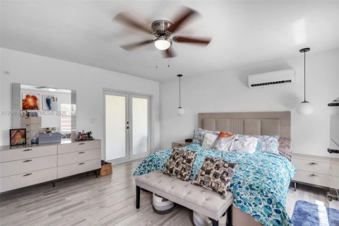 Villa ou maison à vendre à Pembroke Pines, Floride: 4 chambres, 198.44 m2 № 2274818 - photo 14