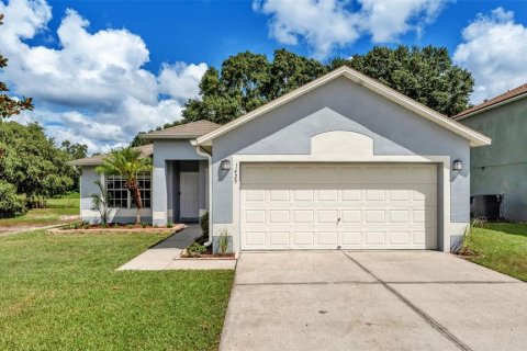 Casa en venta en Lakeland, Florida, 3 dormitorios, 115.57 m2 № 1914920 - foto 1