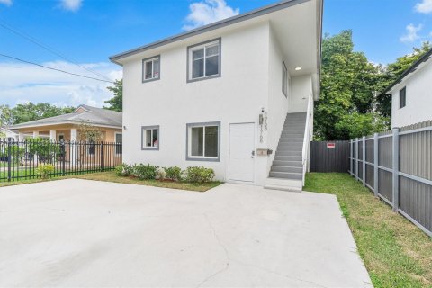 Immobilier commercial à Miami, Floride 199.18 m2 № 2084357
