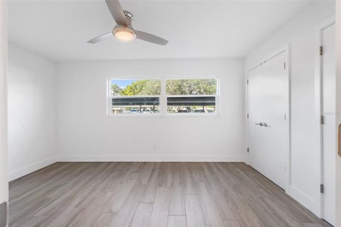 Condominio en alquiler en Belleair Bluffs, Florida, 1 dormitorio, 64.1 m2 № 1910058 - foto 23