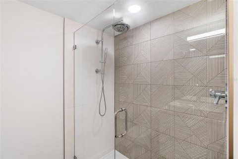Condominio en alquiler en Belleair Bluffs, Florida, 1 dormitorio, 64.1 m2 № 1910058 - foto 24