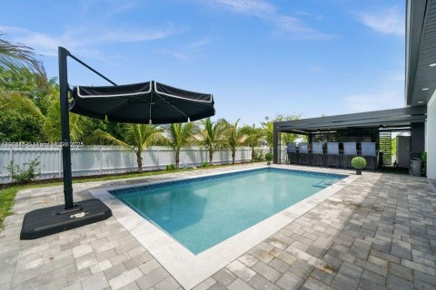 House in Cape Coral, Florida 3 bedrooms № 2082697 - photo 28