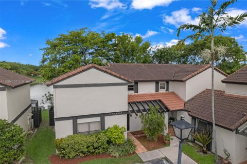 Adosado en alquiler en Miami, Florida, 2 dormitorios, 127.28 m2 № 1963523 - foto 3