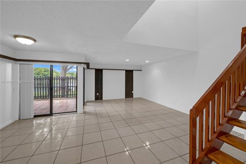 Adosado en alquiler en Miami, Florida, 2 dormitorios, 127.28 m2 № 1963523 - foto 17