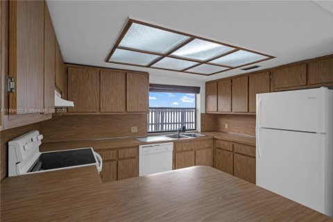 Adosado en alquiler en Miami, Florida, 2 dormitorios, 127.28 m2 № 1963523 - foto 22