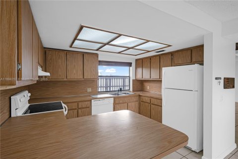 Adosado en alquiler en Miami, Florida, 2 dormitorios, 127.28 m2 № 1963523 - foto 27