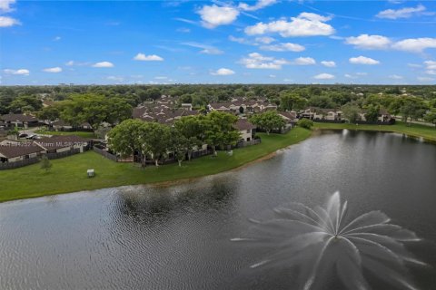 Adosado en alquiler en Miami, Florida, 2 dormitorios, 127.28 m2 № 1963523 - foto 7