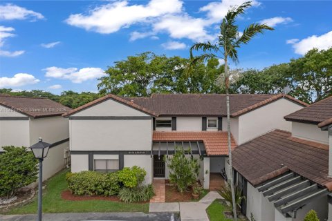 Adosado en alquiler en Miami, Florida, 2 dormitorios, 127.28 m2 № 1963523 - foto 1