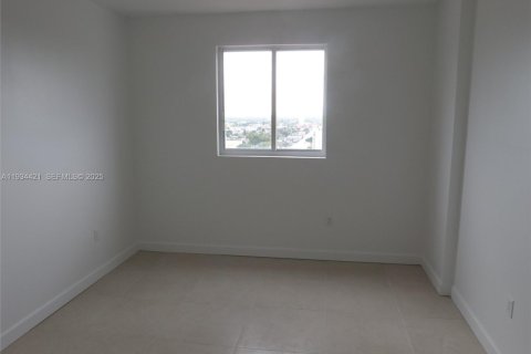 Снять в аренду квартиру в Майами, Флорида 2 спальни, 88.35м2, № 1992702 - фото 10