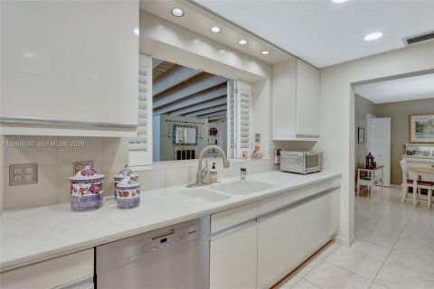 Casa en alquiler en Pinecrest, Florida, 5 dormitorios, 401.62 m2 № 2029955 - foto 26