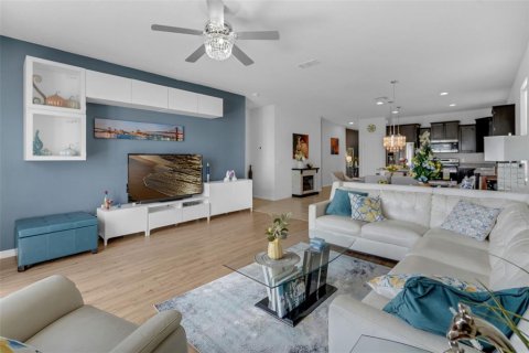 Casa en venta en Polk City, Florida, 4 dormitorios, 180.04 m2 № 1774988 - foto 10
