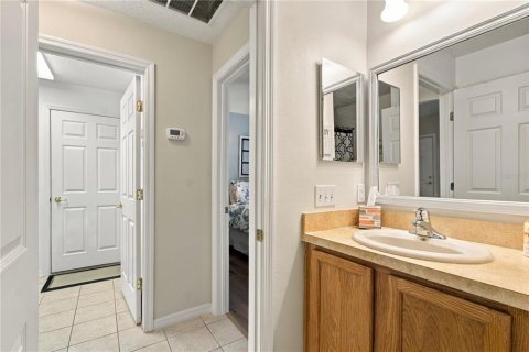 Villa ou maison à vendre à Poinciana, Floride: 2 chambres, 143.35 m2 № 2408440 - photo 22