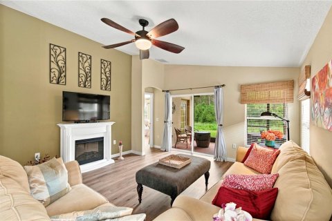 Villa ou maison à vendre à Poinciana, Floride: 2 chambres, 143.35 m2 № 2408440 - photo 4