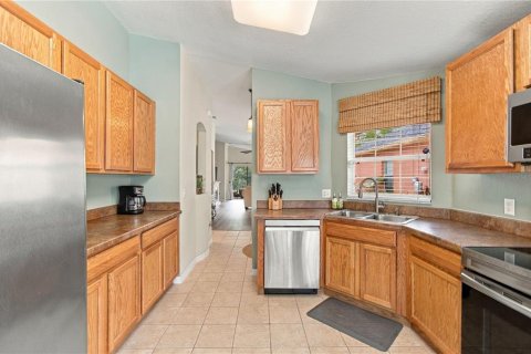 Villa ou maison à vendre à Poinciana, Floride: 2 chambres, 143.35 m2 № 2408440 - photo 17