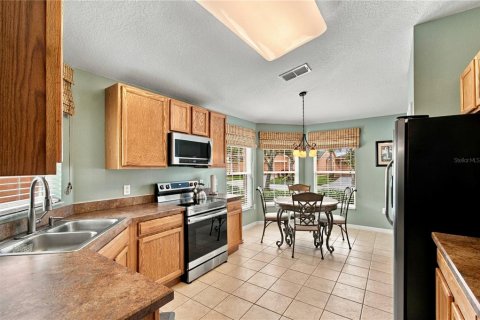 Villa ou maison à vendre à Poinciana, Floride: 2 chambres, 143.35 m2 № 2408440 - photo 16
