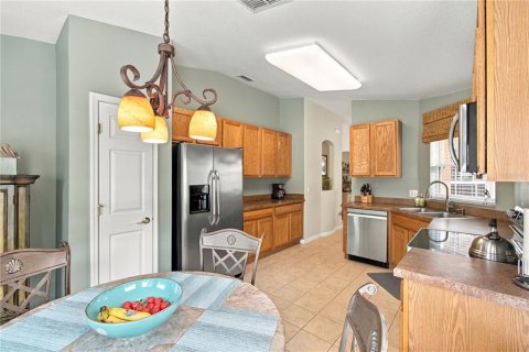 Villa ou maison à vendre à Poinciana, Floride: 2 chambres, 143.35 m2 № 2408440 - photo 13
