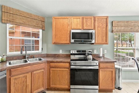 Villa ou maison à vendre à Poinciana, Floride: 2 chambres, 143.35 m2 № 2408440 - photo 15