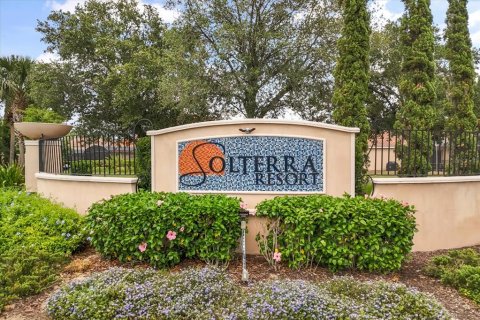 House in Davenport, Florida 6 bedrooms, 266.16 sq.m. № 1740602 - photo 2